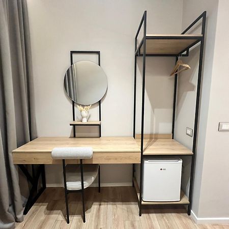 Enzo Rooms & Apartment Blloku 티라나 외부 사진