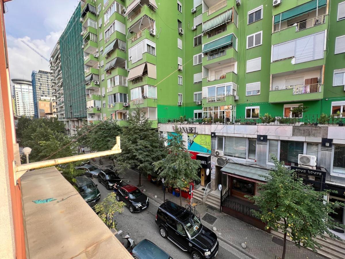 Enzo Rooms & Apartment Blloku 티라나 외부 사진