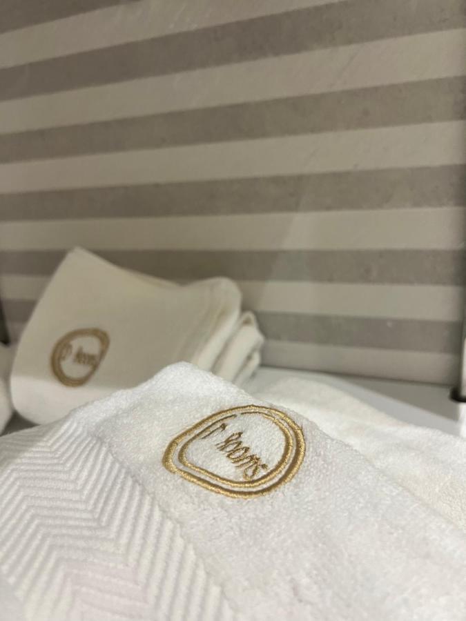 Enzo Rooms & Apartment Blloku 티라나 외부 사진