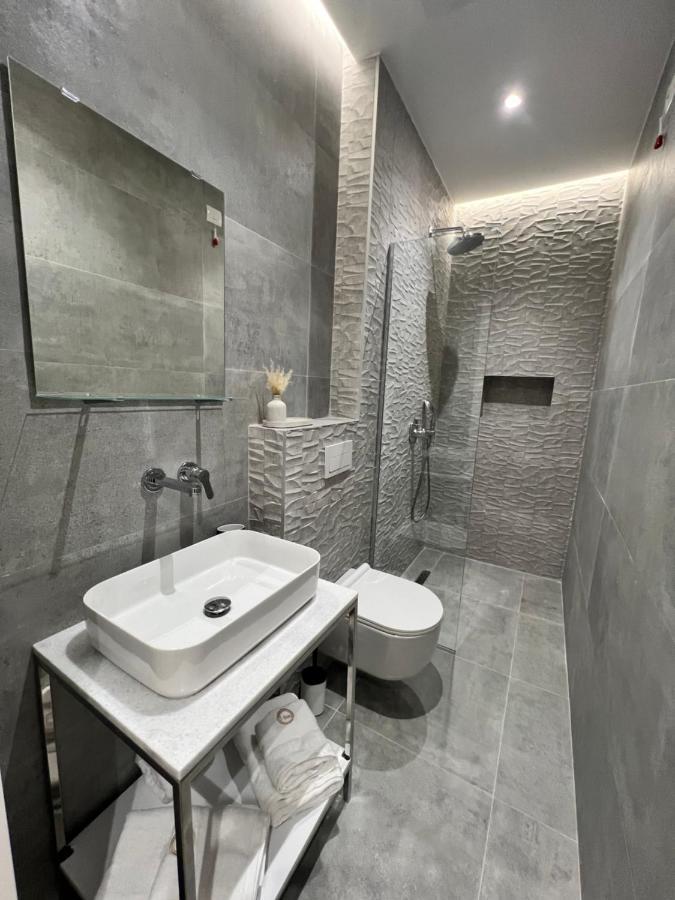Enzo Rooms & Apartment Blloku 티라나 외부 사진