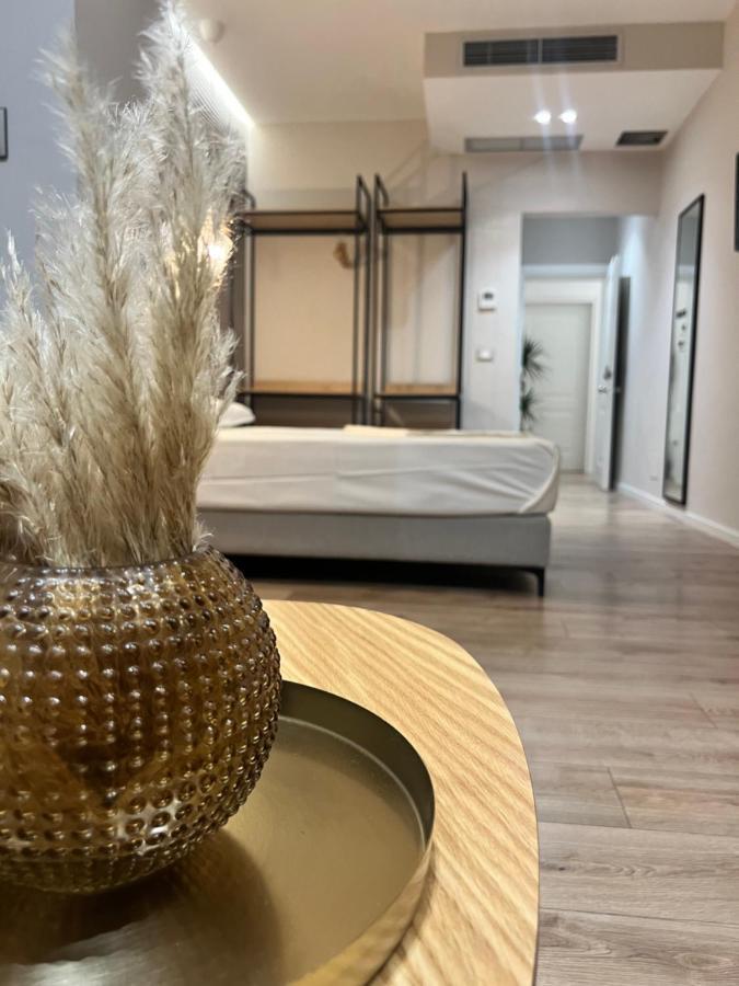 Enzo Rooms & Apartment Blloku 티라나 외부 사진