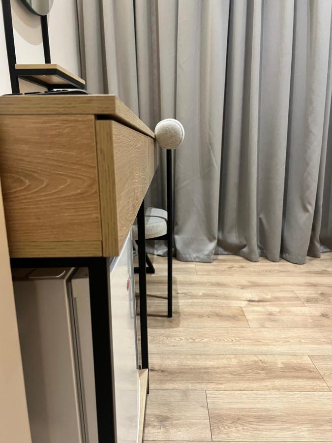 Enzo Rooms & Apartment Blloku 티라나 외부 사진
