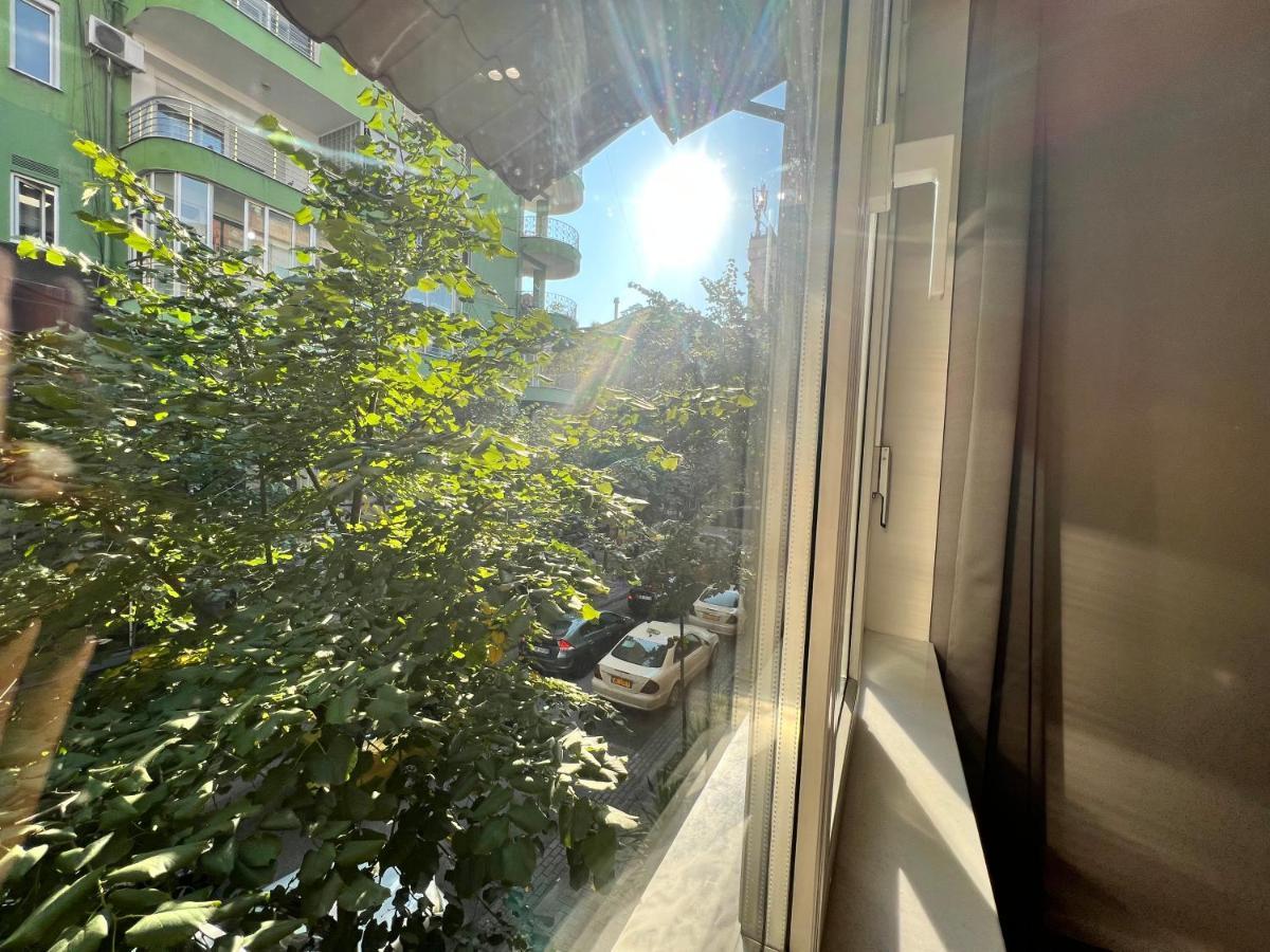 Enzo Rooms & Apartment Blloku 티라나 외부 사진
